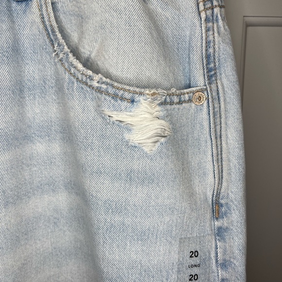 NWT Womens American eagle distressed jeans - Picture 3 of 8